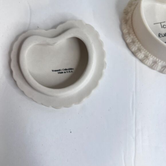 Womacks Collectibles Heart Shaped Porcelain Ceramic Trinket Box Angels USA Made - Picture 7 of 9